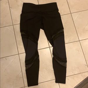 Lulu Lemon Crops. Size 12. Black. Never worn!
